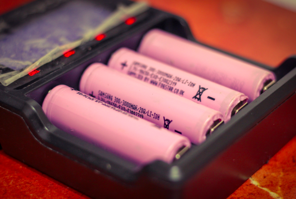 what is rechargeable batteries